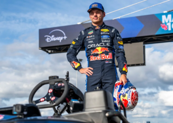 Max Verstappen won his 100 kart racer challenge