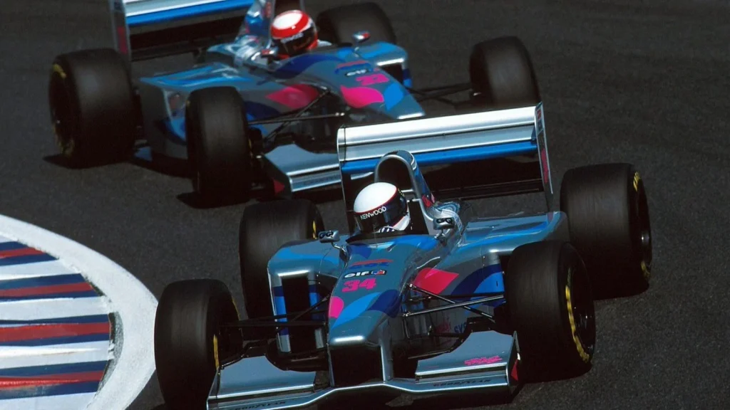 Two Pacific cars on track at the same time became rare sight in 1994