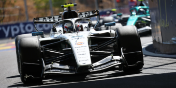 Carlos Sainz takes aim at Fernando Alonso after Spanish GP penalty