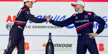 Edoardo Mortara and Nyck de Vries will stay with Mahindra Formula E