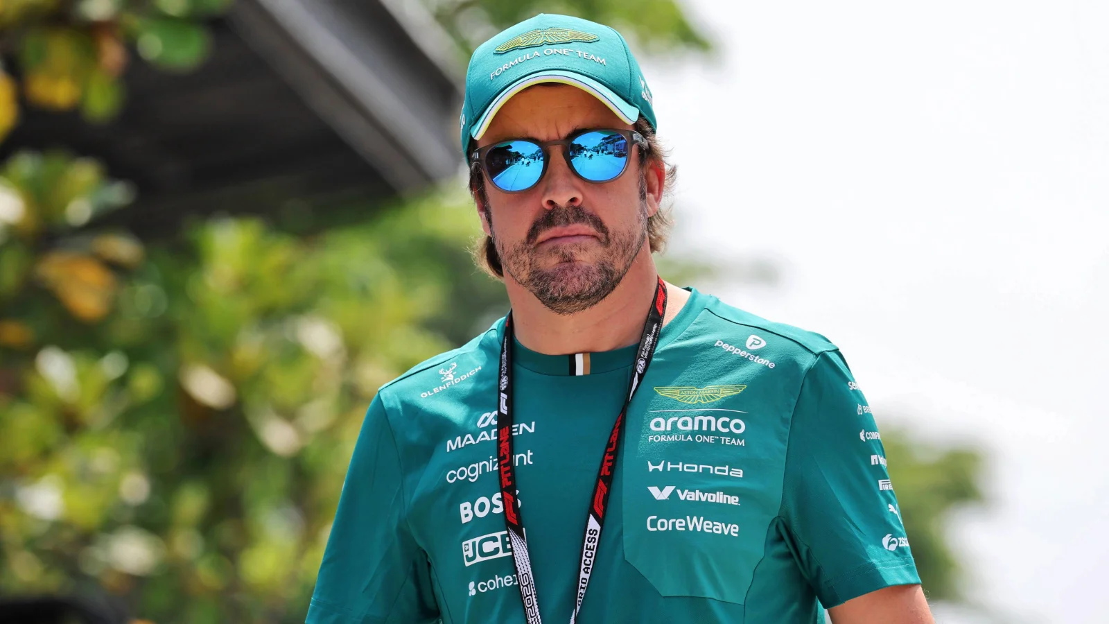 Fernando Alonso (ESP) Aston Martin F1 Team. 03.10.2026. Formula 1 World Championship, Rd 16, Bahrain Grand Prix, Sepang, Malaysia, Qualifying Day.
