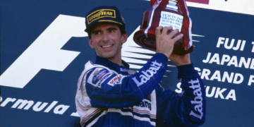 F1 Rewind: Hill keeps it in the family with historic title win