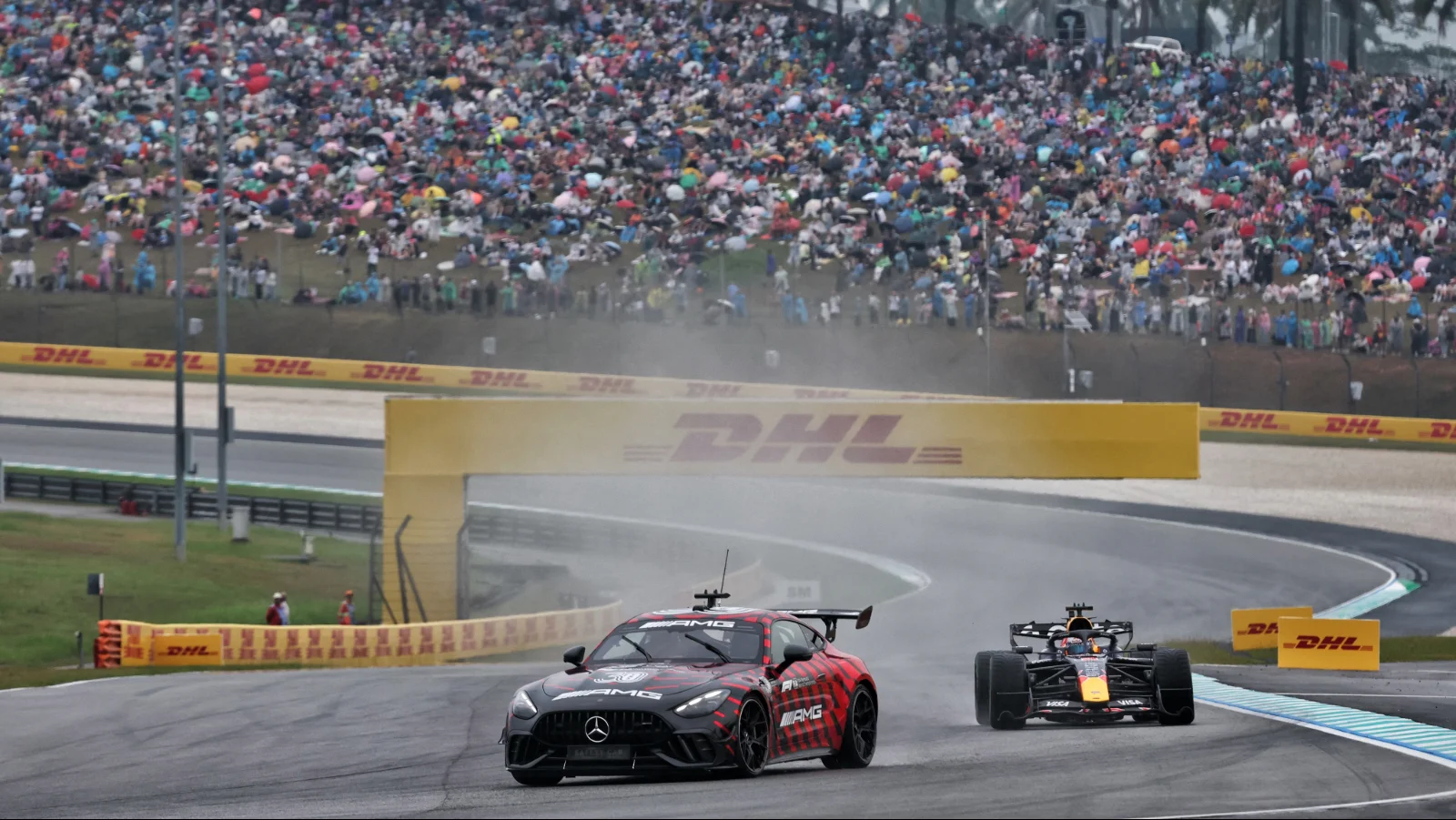 FIA issues apology for bizarre F1 stoppage drama in Sepang