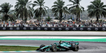 Fernando Alonso (ESP) Aston Martin F1 Team AMR26. 02.10.2026. Formula 1 World Championship, Rd 16, Bahrain Grand Prix, Sepang, Malaysia, Practice Day.