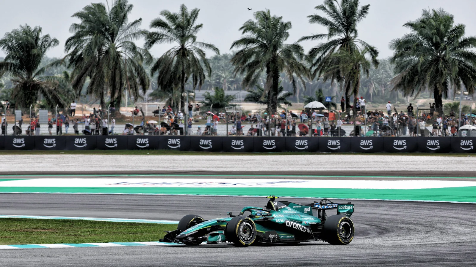 Fernando Alonso (ESP) Aston Martin F1 Team AMR26. 02.10.2026. Formula 1 World Championship, Rd 16, Bahrain Grand Prix, Sepang, Malaysia, Practice Day.