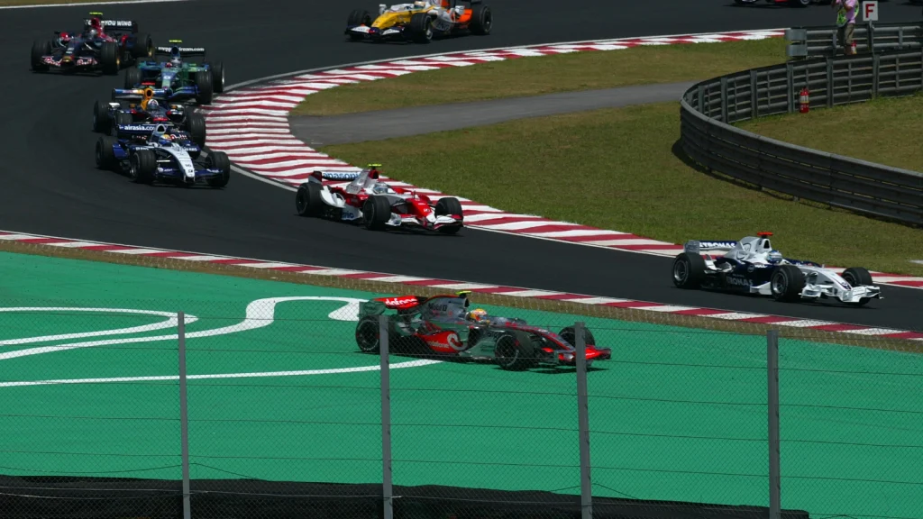 Lewis Hamilton's maiden F1 title decider did not go his way...