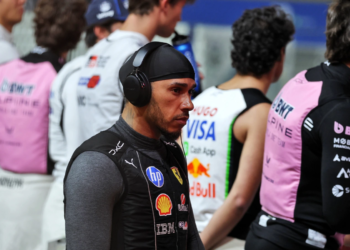 F1 pundit makes stunning Lewis Hamilton ‘trust’ claim after Ferrari strategy blunder
