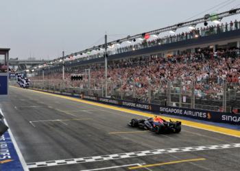 Max Verstappen wins Singapore Sprint amid George Russell and McLaren crash chaos