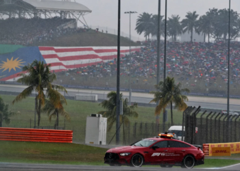 The race start at Sepang has been delayed