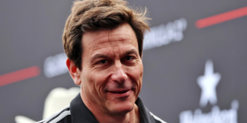 Toto Wolff has raised concerns over Mercedes' upgrade pathway