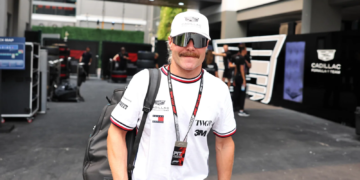 Valtteri Bottas details ‘worrying’ encounters during epic Singapore cycle journey