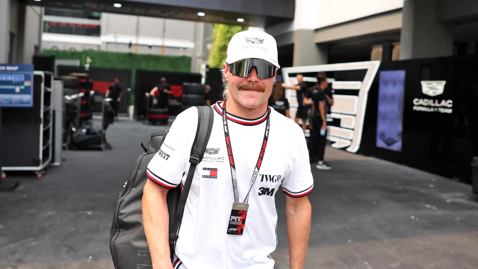 Valtteri Bottas details ‘worrying’ encounters during epic Singapore cycle journey