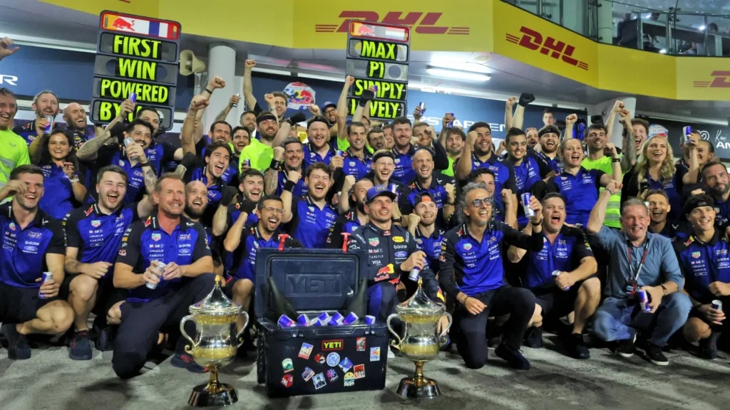 Verstappen held Antonelli off to win at Sepang