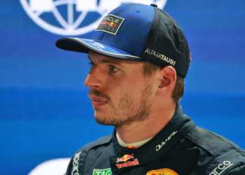 Max Verstappen (NLD) Red Bull Racing in Sprint qualifying parc ferme. 09.10.2026. Formula 1 World Championship, Rd 17, Singapore Grand Prix, Marina Bay Street Circuit, Singapore, Practice and Sprint Qualifying.