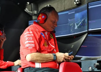 Fred Vasseur issues ‘don’t blame Ferrari’ plea after Lewis Hamilton pit error