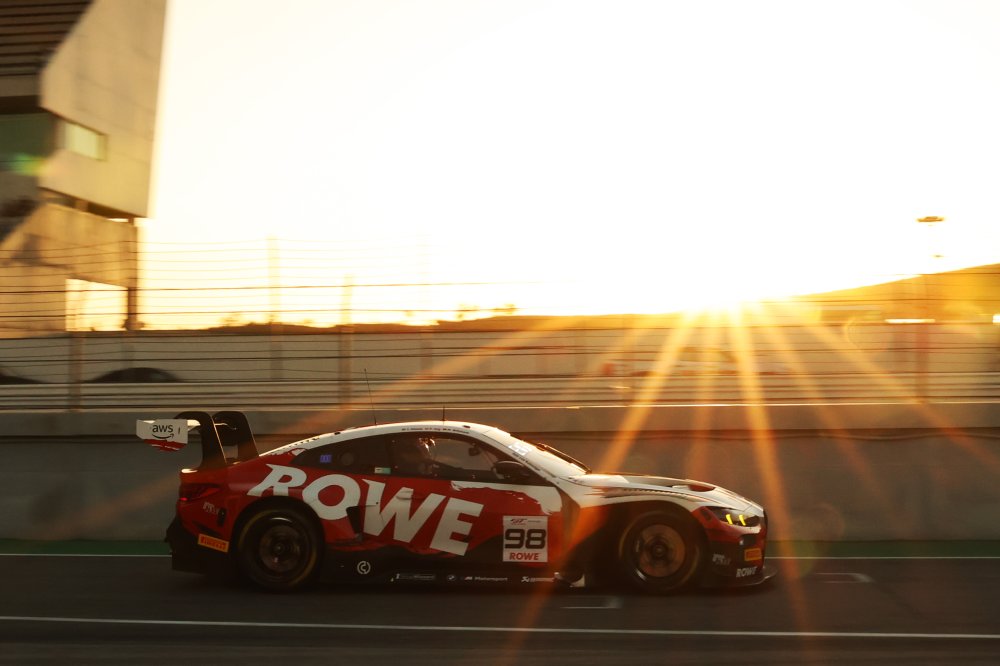Gold Cup leaders ROWE start fifth in class as Selected Car Racing takes pole